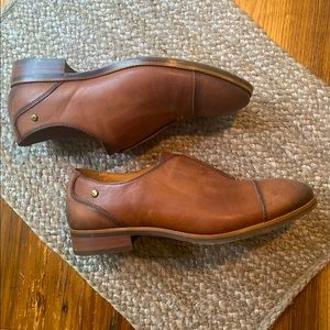 Pikolinos Oxford slip on size 38 EUC